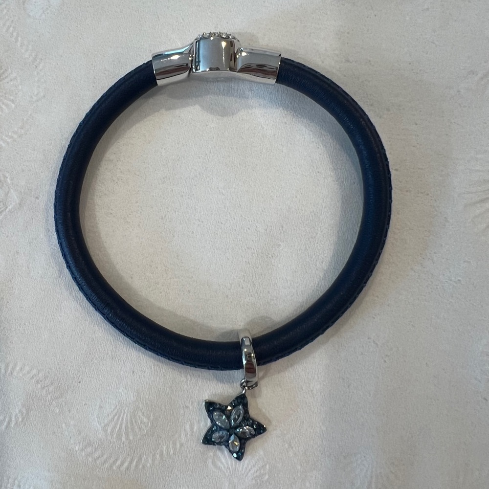 Swarovski blue bracket with star charm